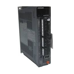 Amplificateur MR-J4 pour servomoteur HG MR-J4 0,1Kw 1x230/3x200V